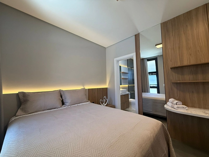 Sobrado beira lago, com projeto único, mobilada e decorado.: 20ª foto da galeria de imagens do imóvel