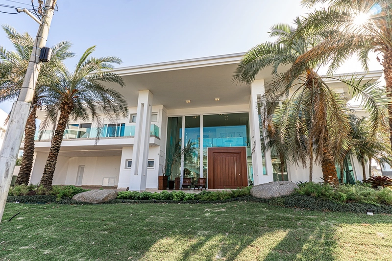 Mansão com 02 terrenos na beira do lago no condomínio Enseada: 11ª foto da galeria de imagens do imóvel