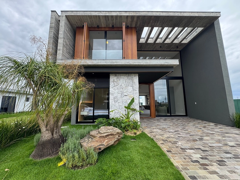 Sobrado com arquitetura uníca, no Condiminio Zen em Xangri-Lá.: 2ª foto da galeria de imagens do imóvel