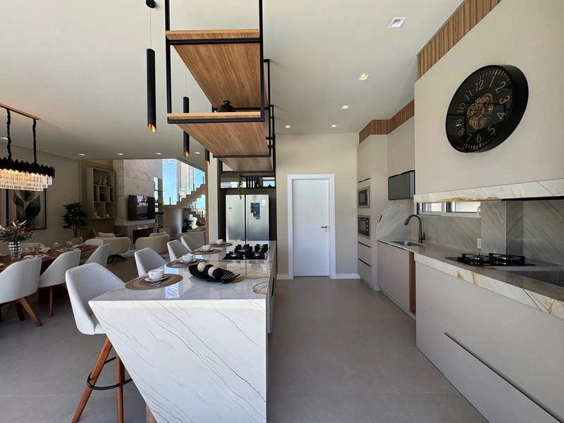 Sobrado de projeto diferenciado, com altíssimo padrão construtivo. : 14ª foto da galeria de imagens do imóvel