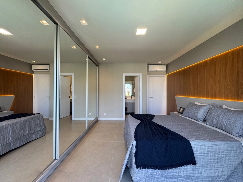 Sobrado de projeto diferenciado, com altíssimo padrão construtivo. : 36ª foto da galeria de imagens do imóvel