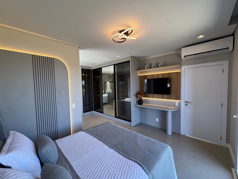 Sobrado de projeto diferenciado, com altíssimo padrão construtivo. : 30ª foto da galeria de imagens do imóvel