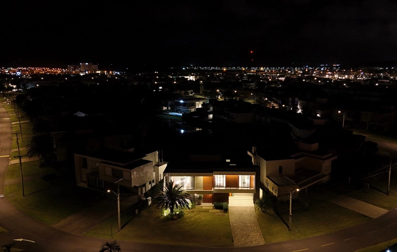 Mansão na Beira do Lago, no condomínio mais luxuoso e tradicional do Litoral Gaucho : 2ª foto da galeria de imagens do imóvel