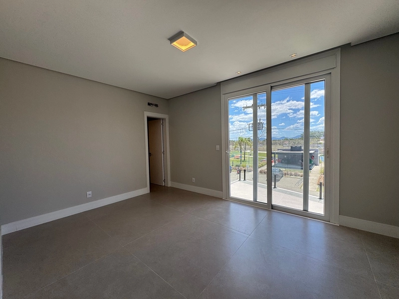 Sobrado com arquitetura uníca, condomínio no centro de Xangri-Lá: 17ª foto da galeria de imagens do imóvel