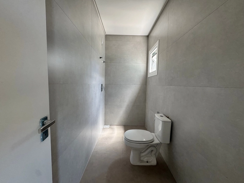 Sobrado com arquitetura uníca, condomínio no centro de Xangri-Lá: 25ª foto da galeria de imagens do imóvel