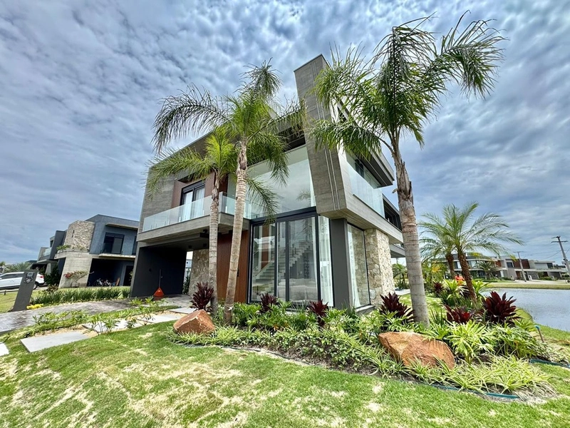 Sobrado com alto padrão construtivo, mobilado e decorado, na Beira do Lago. : 4ª foto da galeria de imagens do imóvel