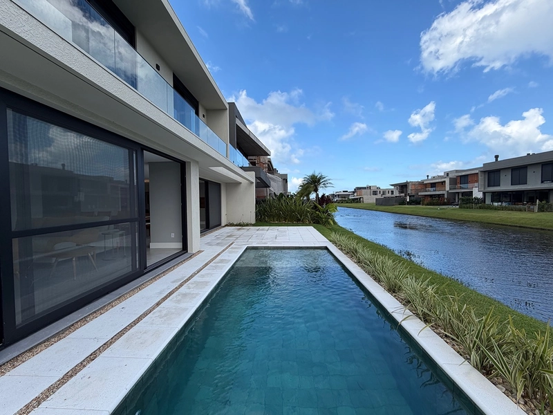 Sobrado à venda no Condomínio Sunset, condomínio fechado localizado no Remanso de Xangri-Lá.: 4ª foto da galeria de imagens do imóvel