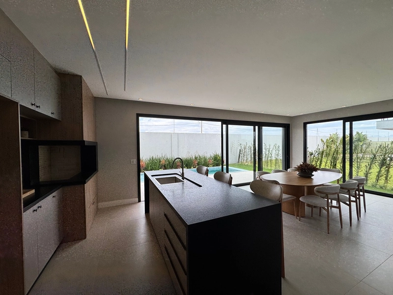 Sobrado mobiliado e decorado, em um dos melhores condomínios do Litoral.: 13ª foto da galeria de imagens do imóvel