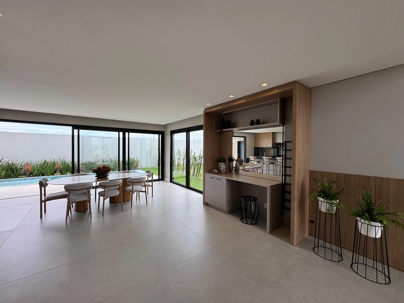 Sobrado mobiliado e decorado, em um dos melhores condomínios do Litoral.: 6ª foto da galeria de imagens do imóvel