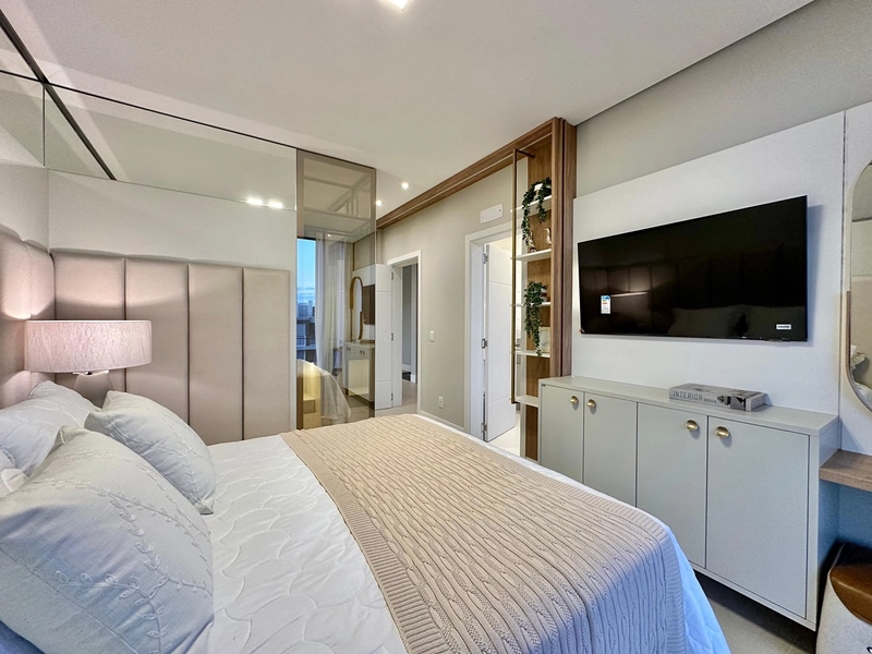 Sobrado padrão AAA beira lago de esquina no condomínio Malibu, condomínio fechado próximo a divisa com Atlântida em Xangri-Lá.: 15ª foto da galeria de imagens do imóvel