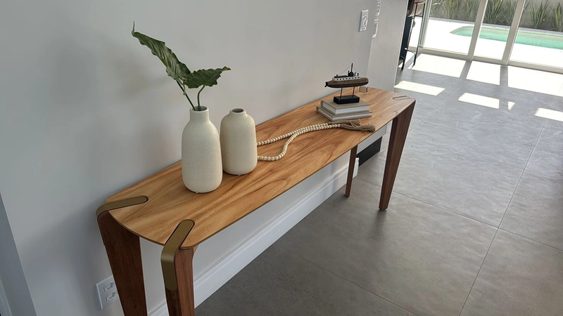 Sobrado com arquitetura uníca em Condomínio Beira Mar : 5ª foto da galeria de imagens do imóvel