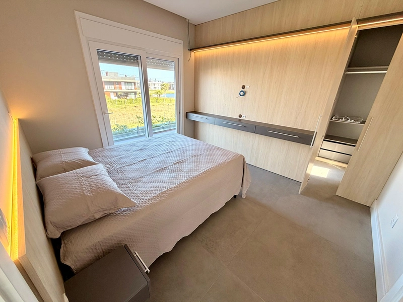 Sobrado com arquitetura uníca em Condomínio Beira Mar : 15ª foto da galeria de imagens do imóvel