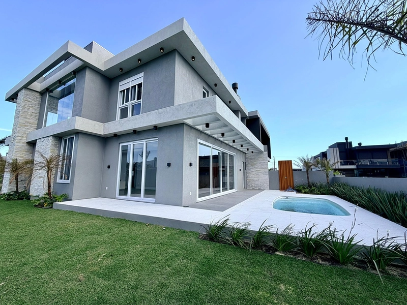 Sobrado com arquitetura uníca em Condomínio Beira Mar : 25ª foto da galeria de imagens do imóvel