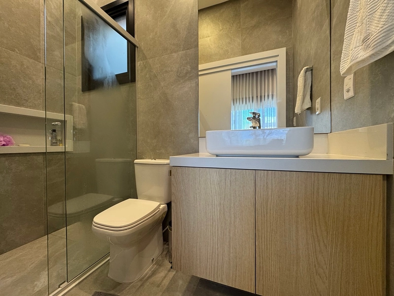 Excelente Casa em uma Localização privilegiada no condomínio, próximo a infraestrutura de esporte: 29ª foto da galeria de imagens do imóvel