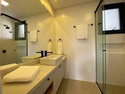 Lindo sobrado à venda no condomínio Enseada.: 18ª foto da galeria de imagens do imóvel