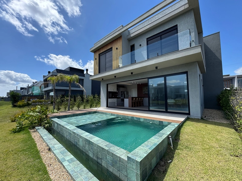 Sobrado beira Lago, com excelente padrão construtivo: 11ª foto da galeria de imagens do imóvel