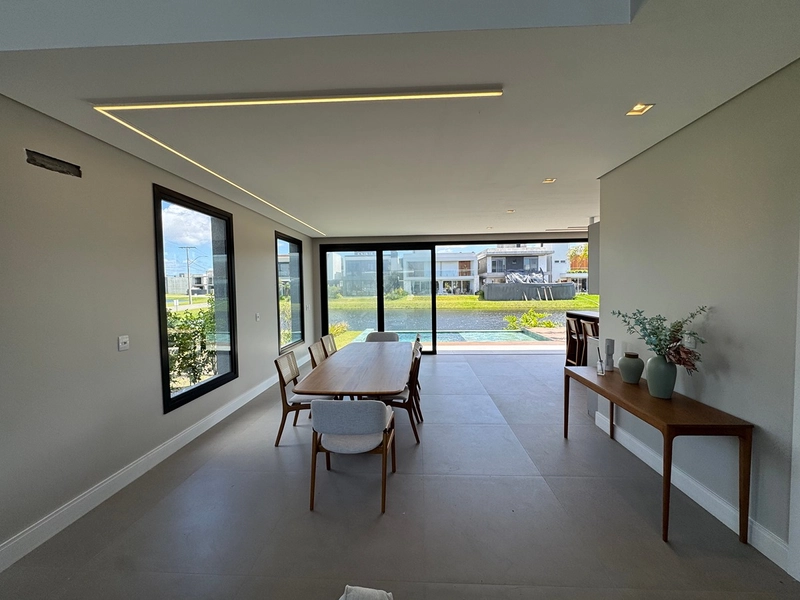 Sobrado beira Lago, com excelente padrão construtivo: 17ª foto da galeria de imagens do imóvel