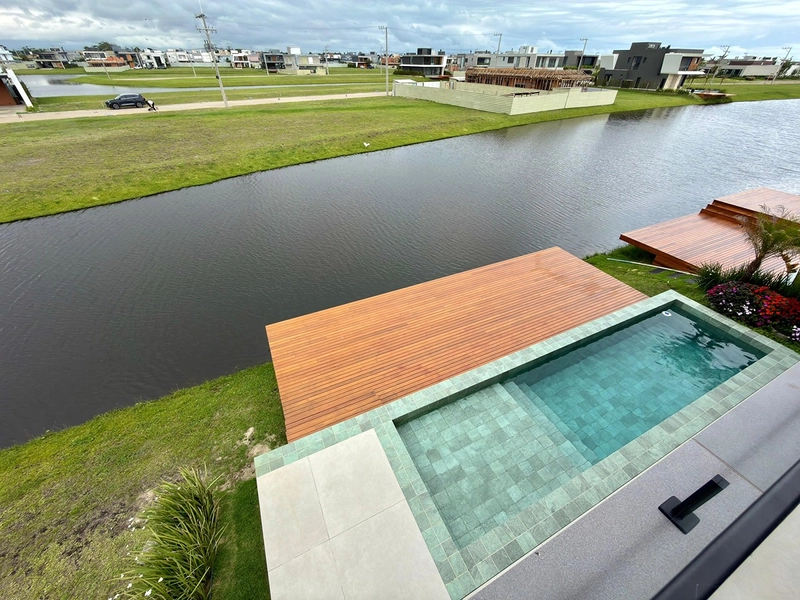 Sobrado de projeto diferenciado, com altíssimo padrão construtivo, beira lago.. : 53ª foto da galeria de imagens do imóvel