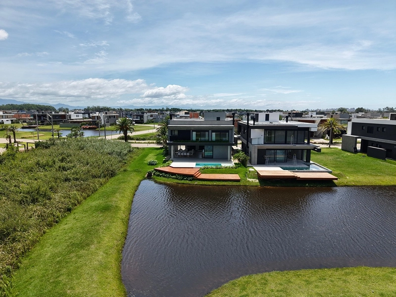Sobrado beira lago no condominio Amare em Xangri-lá: 53ª foto da galeria de imagens do imóvel