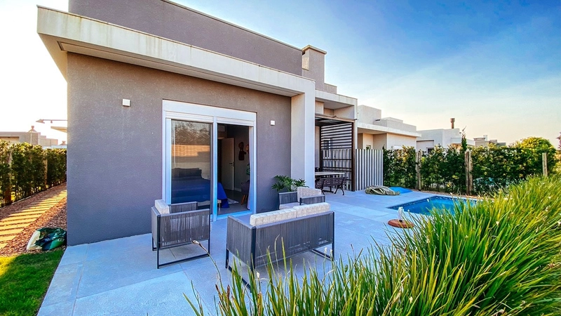 Excelente Casa, no Condomínio Riviera: 3ª foto da galeria de imagens do imóvel