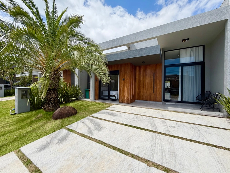 Casa em Condomínio, para você aproveitar uma infraestrutura completa, no centro de Xangri-Lá : 3ª foto da galeria de imagens do imóvel