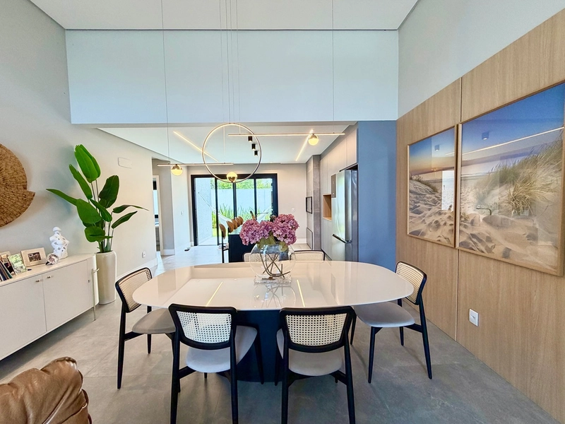 Casa em Condomínio, para você aproveitar uma infraestrutura completa, no centro de Xangri-Lá : 10ª foto da galeria de imagens do imóvel