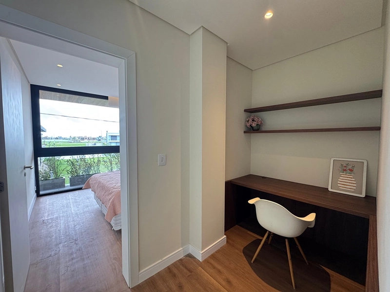 Casa com projeto único em excelente localização, no Condomínio Amare. : 28ª foto da galeria de imagens do imóvel