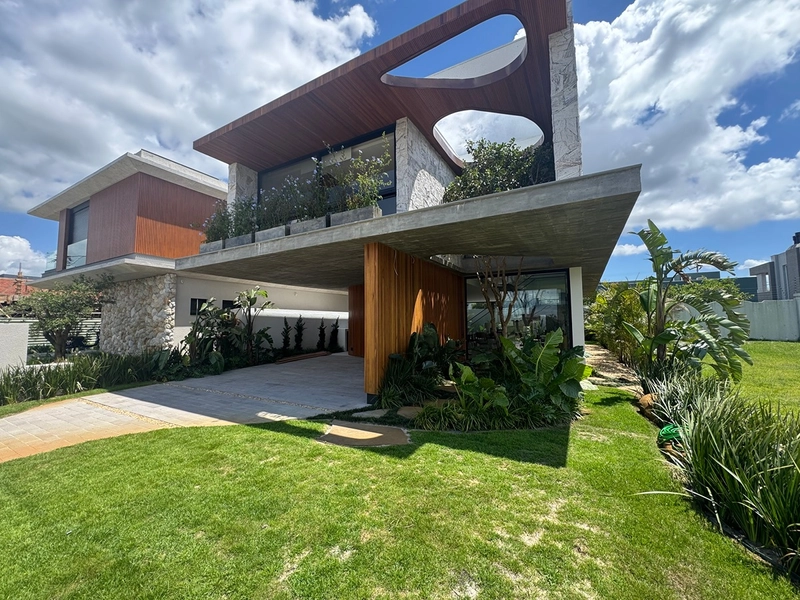 Casa com projeto único em excelente localização, no Condomínio Amare. : 2ª foto da galeria de imagens do imóvel