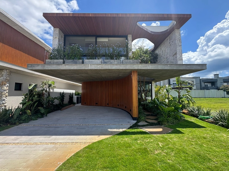 Casa com projeto único em excelente localização, no Condomínio Amare. : 4ª foto da galeria de imagens do imóvel