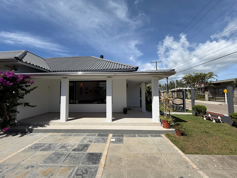 Linda Casa em Atlantida, Localização mais nobre do litoral  : 30ª foto da galeria de imagens do imóvel