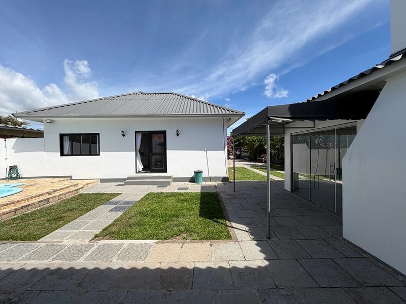 Linda Casa em Atlantida, Localização mais nobre do litoral  : 2ª foto da galeria de imagens do imóvel