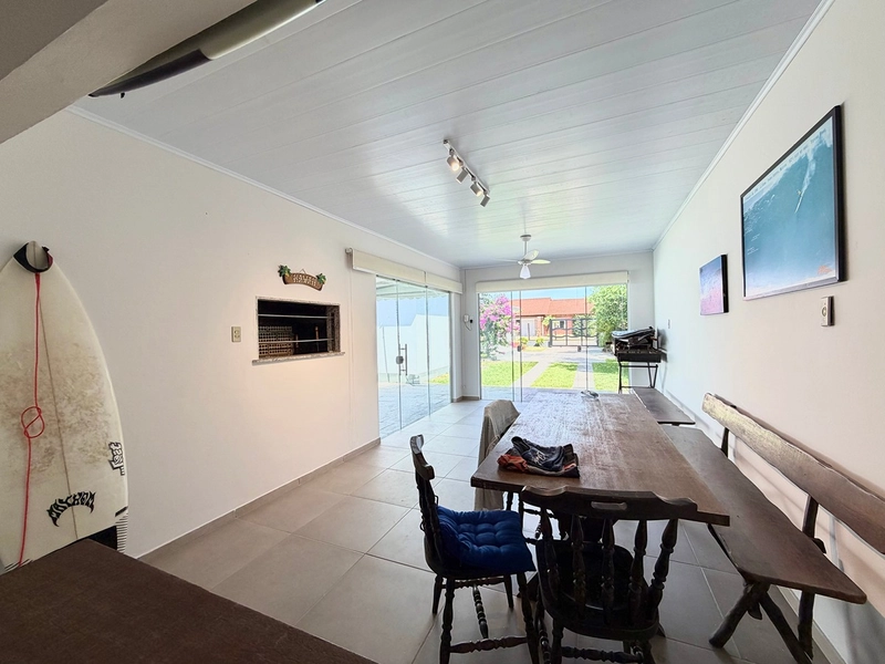 Linda Casa em Atlantida, Localização mais nobre do litoral  : 3ª foto da galeria de imagens do imóvel