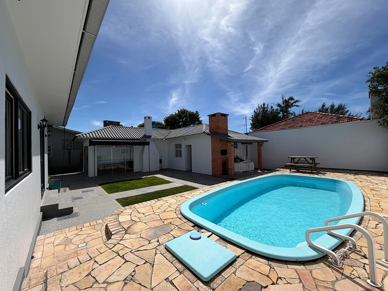 Linda Casa em Atlantida, Localização mais nobre do litoral  : 12ª foto da galeria de imagens do imóvel