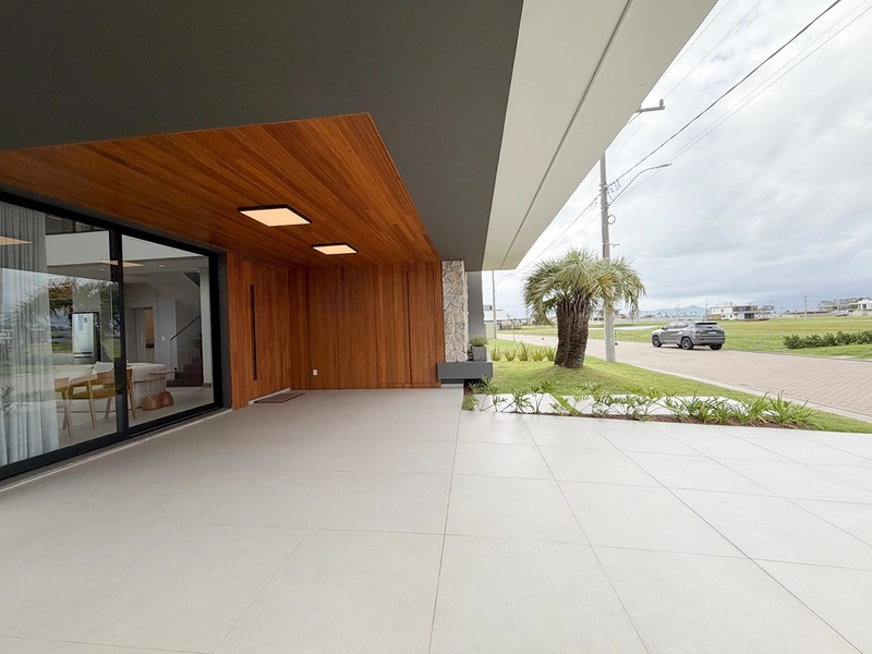 Sobrado beira lago no condominio Amare  em Xangri-lá: 3ª foto da galeria de imagens do imóvel