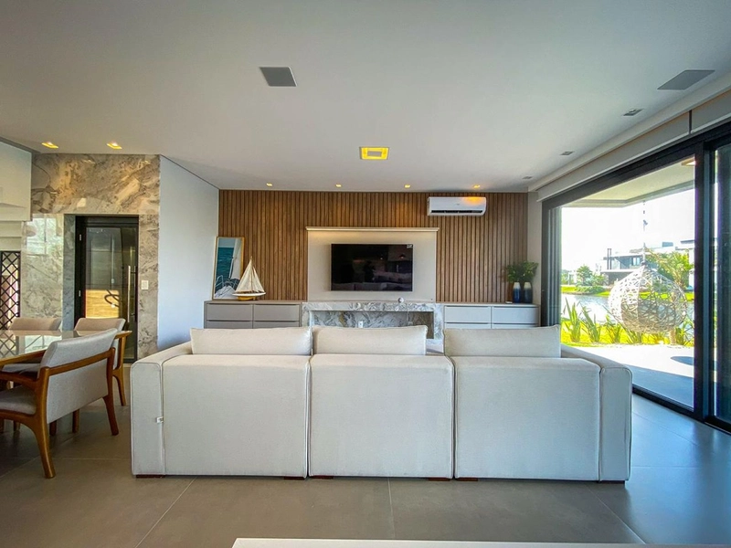 Sobrado com arquitetura uníca em Condomínio Sense!  : 51ª foto da galeria de imagens do imóvel