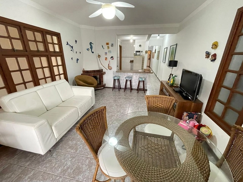 Apartamento terreo á uma quadra da praia : 10ª foto da galeria de imagens do imóvel