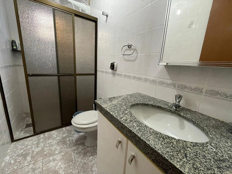 Apartamento terreo á uma quadra da praia : 11ª foto da galeria de imagens do imóvel