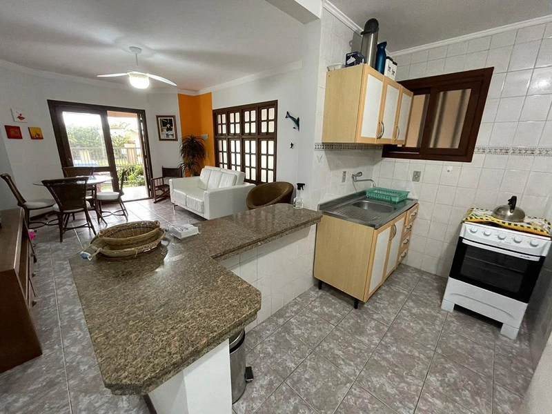 Apartamento terreo á uma quadra da praia : 9ª foto da galeria de imagens do imóvel