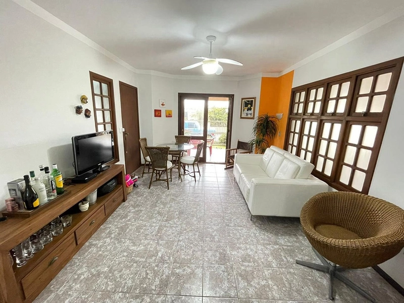 Apartamento terreo á uma quadra da praia : 29ª foto da galeria de imagens do imóvel