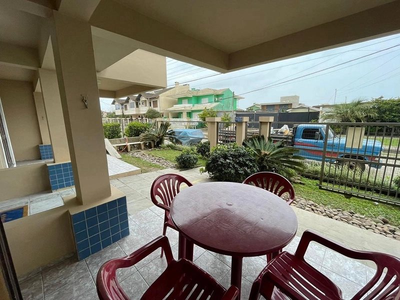 Apartamento terreo á uma quadra da praia : 16ª foto da galeria de imagens do imóvel