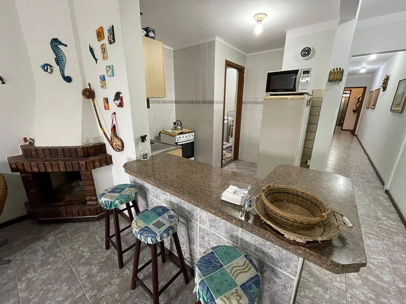 Apartamento terreo á uma quadra da praia : 5ª foto da galeria de imagens do imóvel