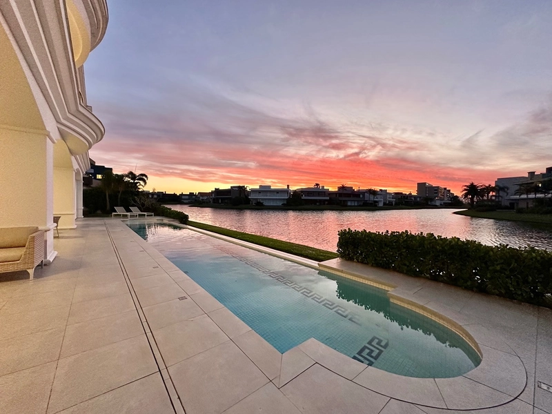 Mansão mobiliada e decorada, com academia privativa no condomínio Enseada em Xangri-Lá: 30ª foto da galeria de imagens do imóvel