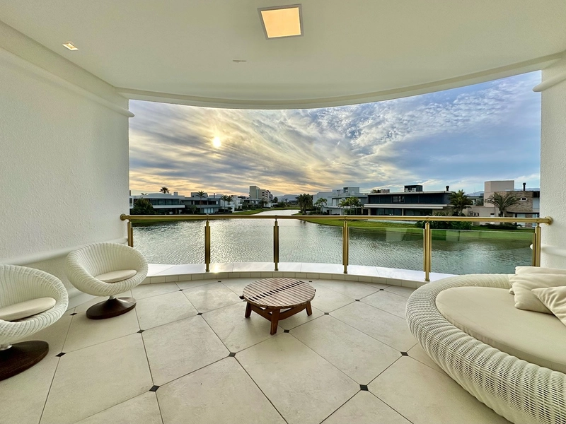 Mansão mobiliada e decorada, com academia privativa no condomínio Enseada em Xangri-Lá: 53ª foto da galeria de imagens do imóvel