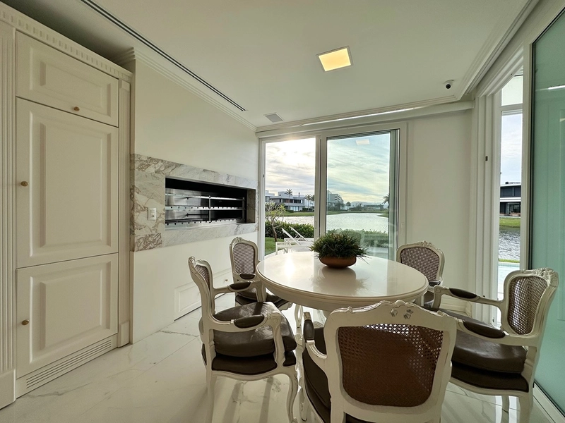 Mansão mobiliada e decorada, com academia privativa no condomínio Enseada em Xangri-Lá: 75ª foto da galeria de imagens do imóvel