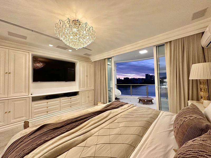 Mansão mobiliada e decorada, com academia privativa no condomínio Enseada em Xangri-Lá: 15ª foto da galeria de imagens do imóvel