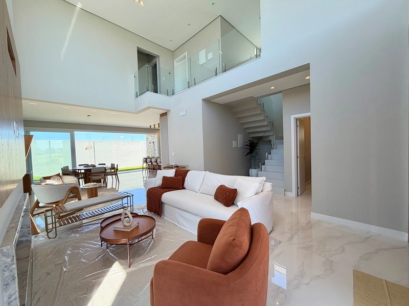 Sobrado de projeto diferenciado, com altíssimo padrão construtivo. : 5ª foto da galeria de imagens do imóvel