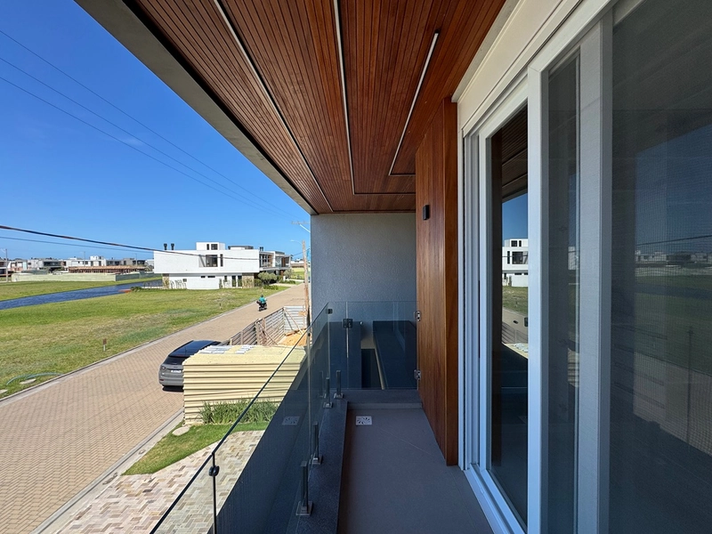 Sobrado de projeto diferenciado, com altíssimo padrão construtivo. : 18ª foto da galeria de imagens do imóvel