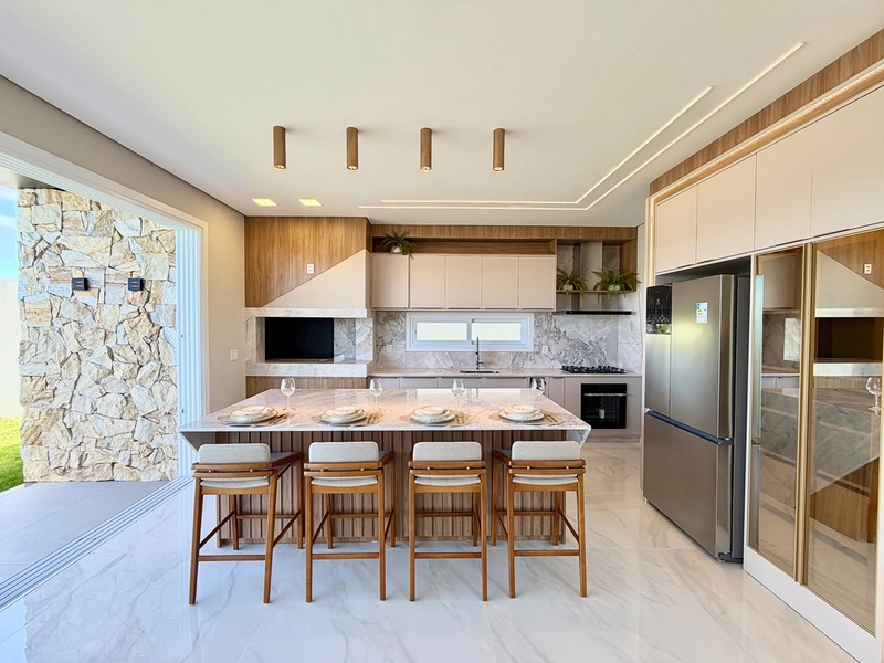 Sobrado de projeto diferenciado, com altíssimo padrão construtivo. : 18ª foto da galeria de imagens do imóvel