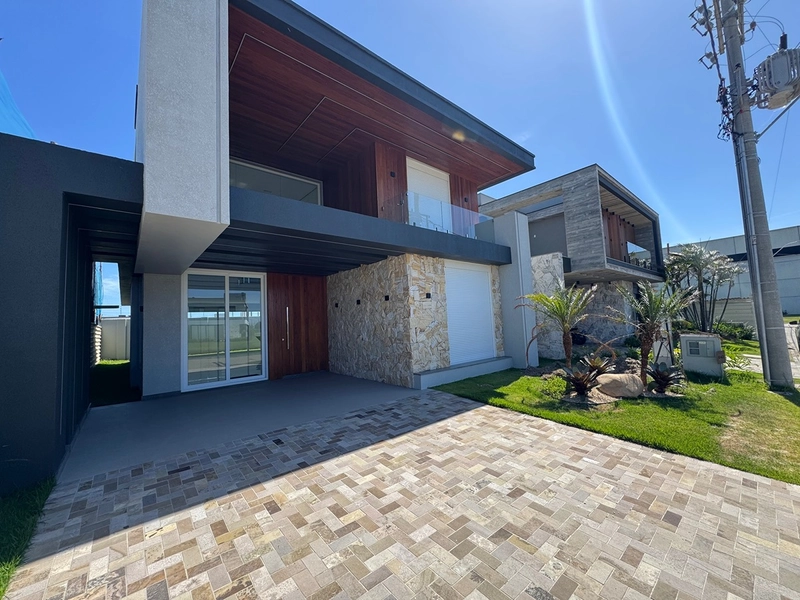 Sobrado de projeto diferenciado, com altíssimo padrão construtivo. : 3ª foto da galeria de imagens do imóvel