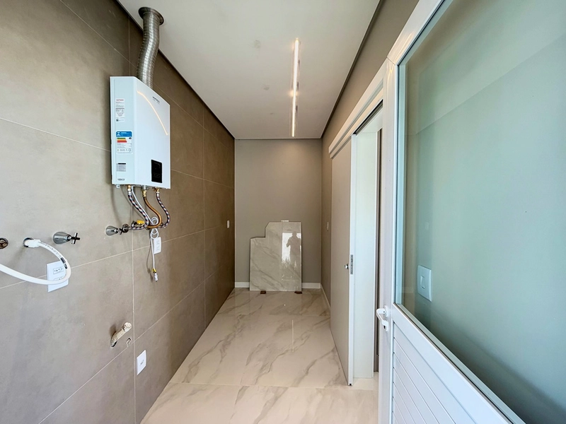 Sobrado de projeto diferenciado, com altíssimo padrão construtivo. : 22ª foto da galeria de imagens do imóvel